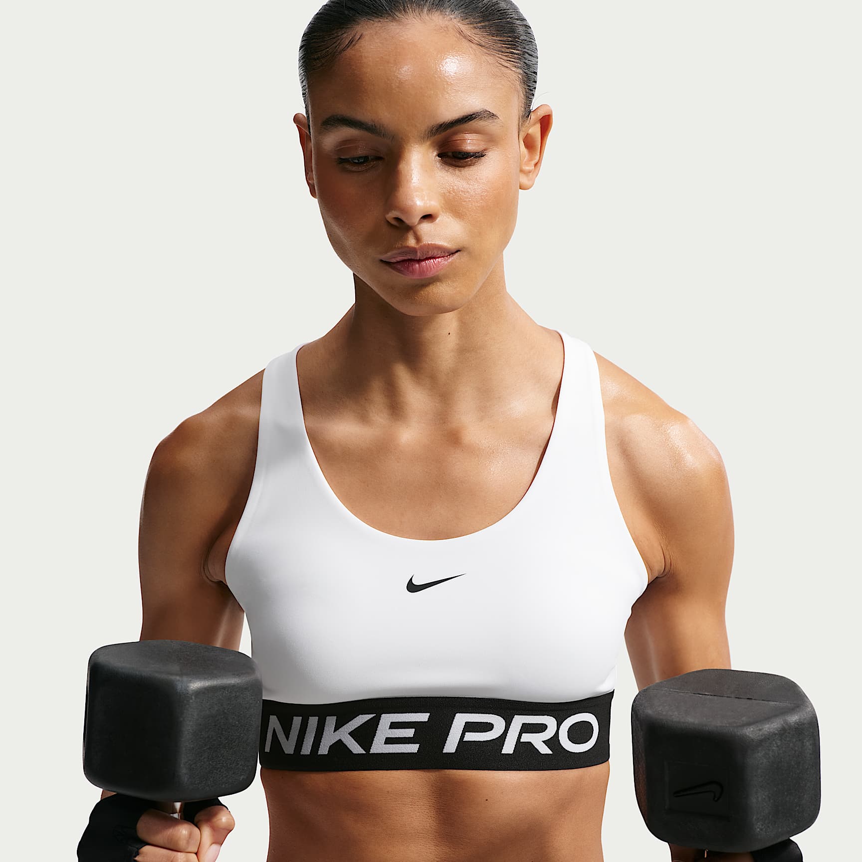 Nike Pro 365 Women's Light-Support Non-Padded Sports Bra. Nike.com